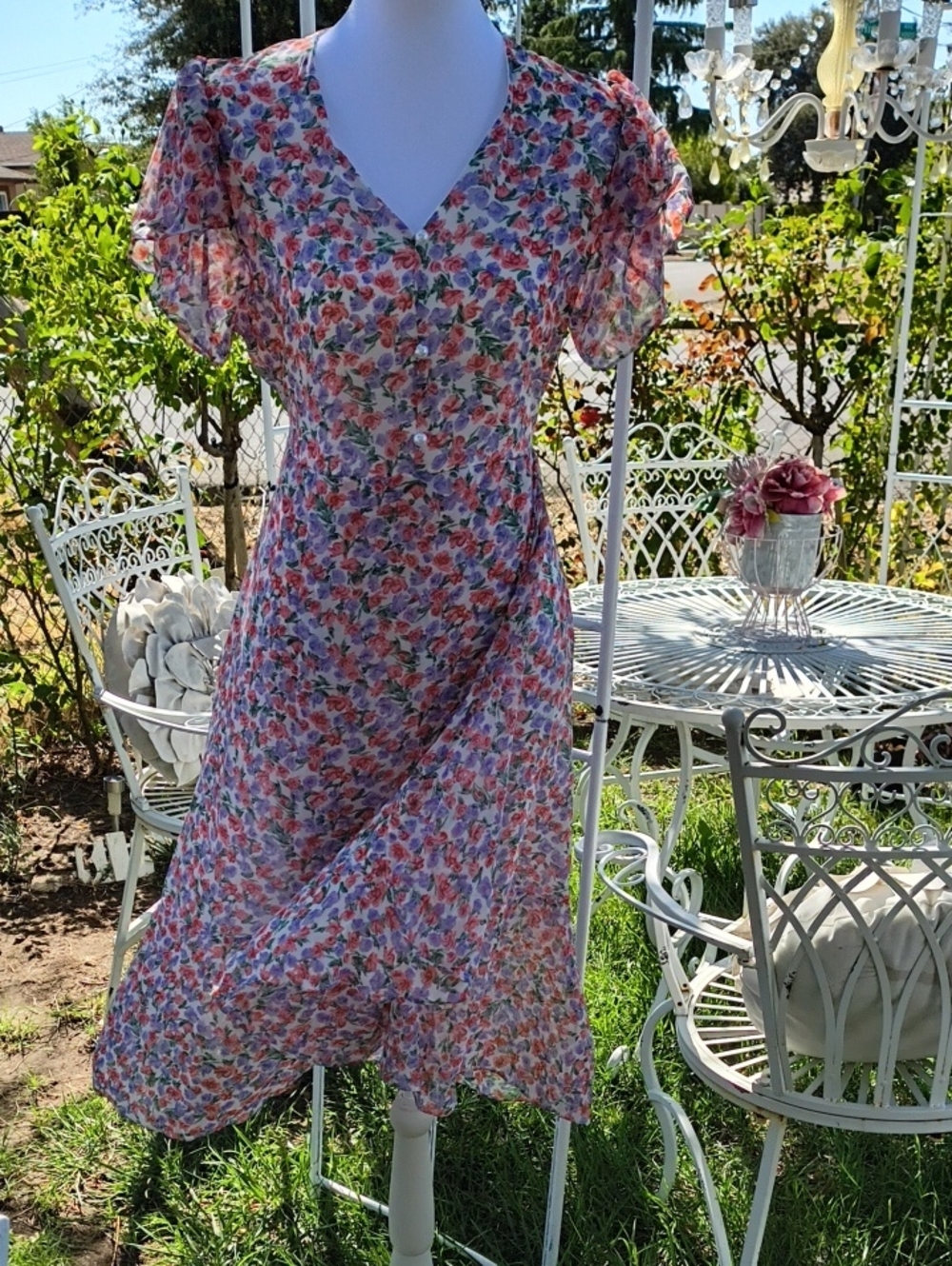Floral V-Neck Midi Dress in Pink